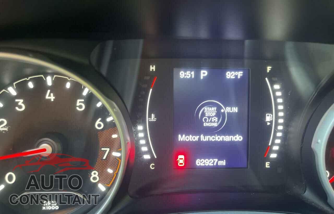 JEEP COMPASS 2021 - 3C4NJDBB2MT559311