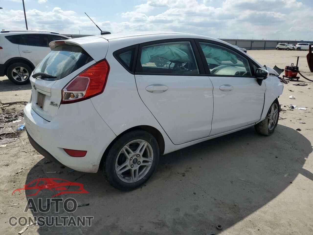 FORD FIESTA 2019 - 3FADP4EJXKM147731