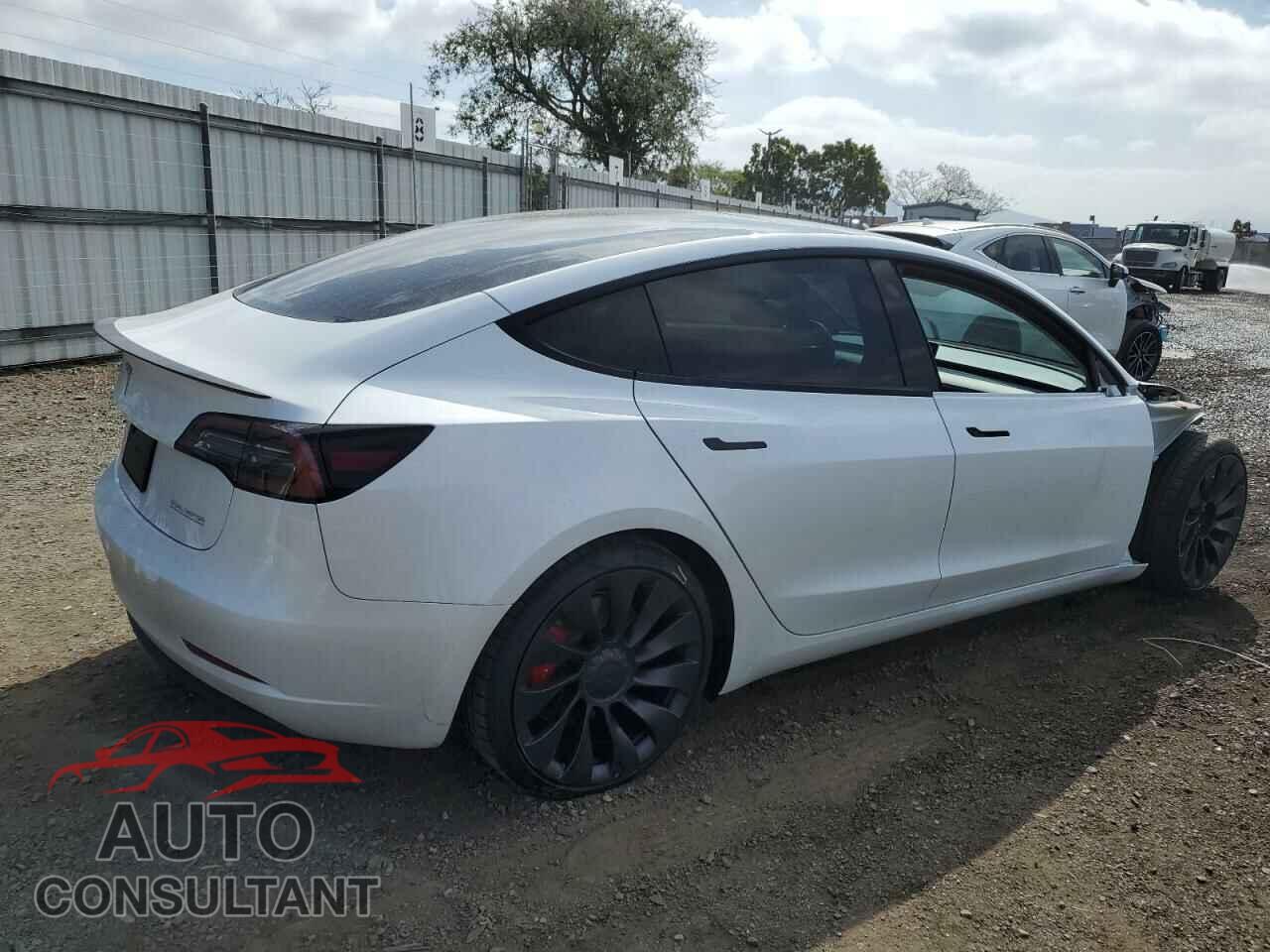 TESLA MODEL 3 2023 - 5YJ3E1EC5PF600225