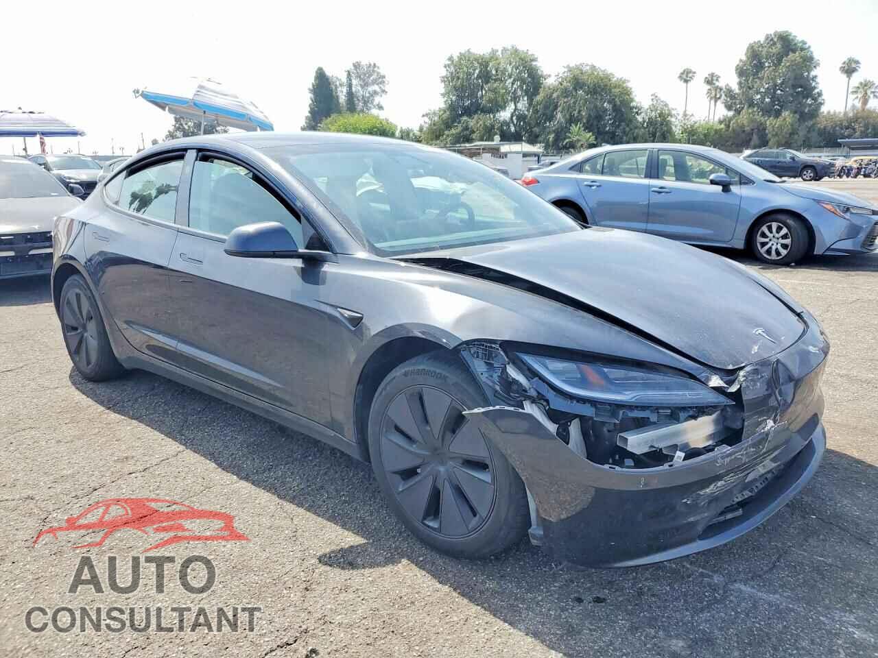 TESLA MODEL 3 2024 - 5YJ3E1EA6RF724277