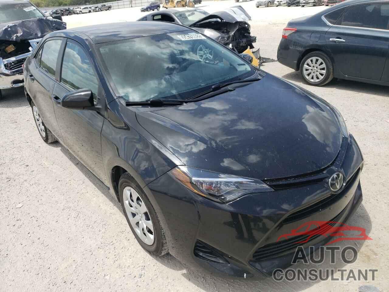 TOYOTA COROLLA 2018 - 5YFBURHE2JP827538