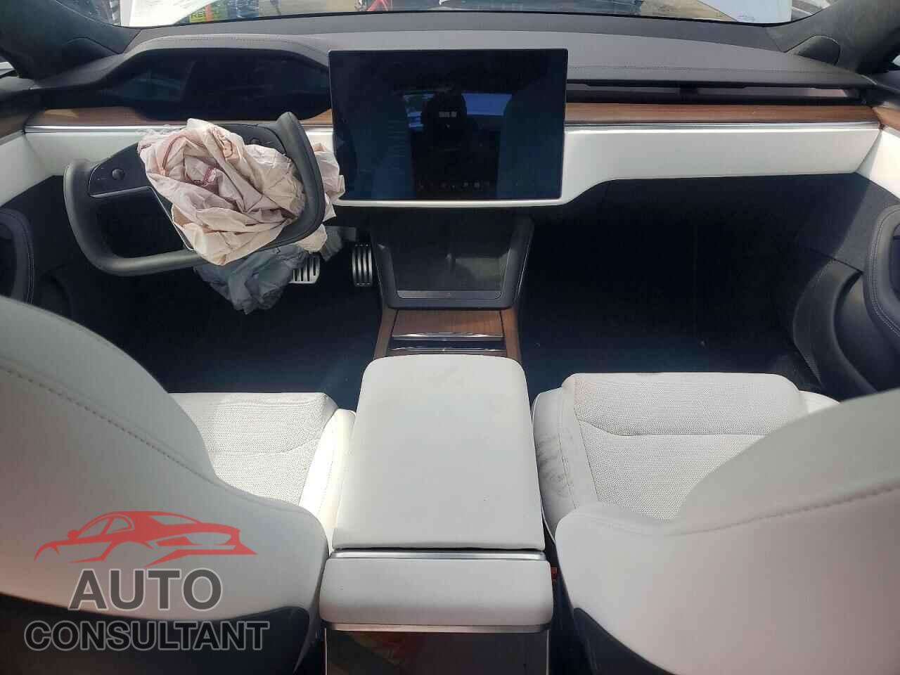 TESLA MODEL S 2025 - 5YJSA1E58SF548428