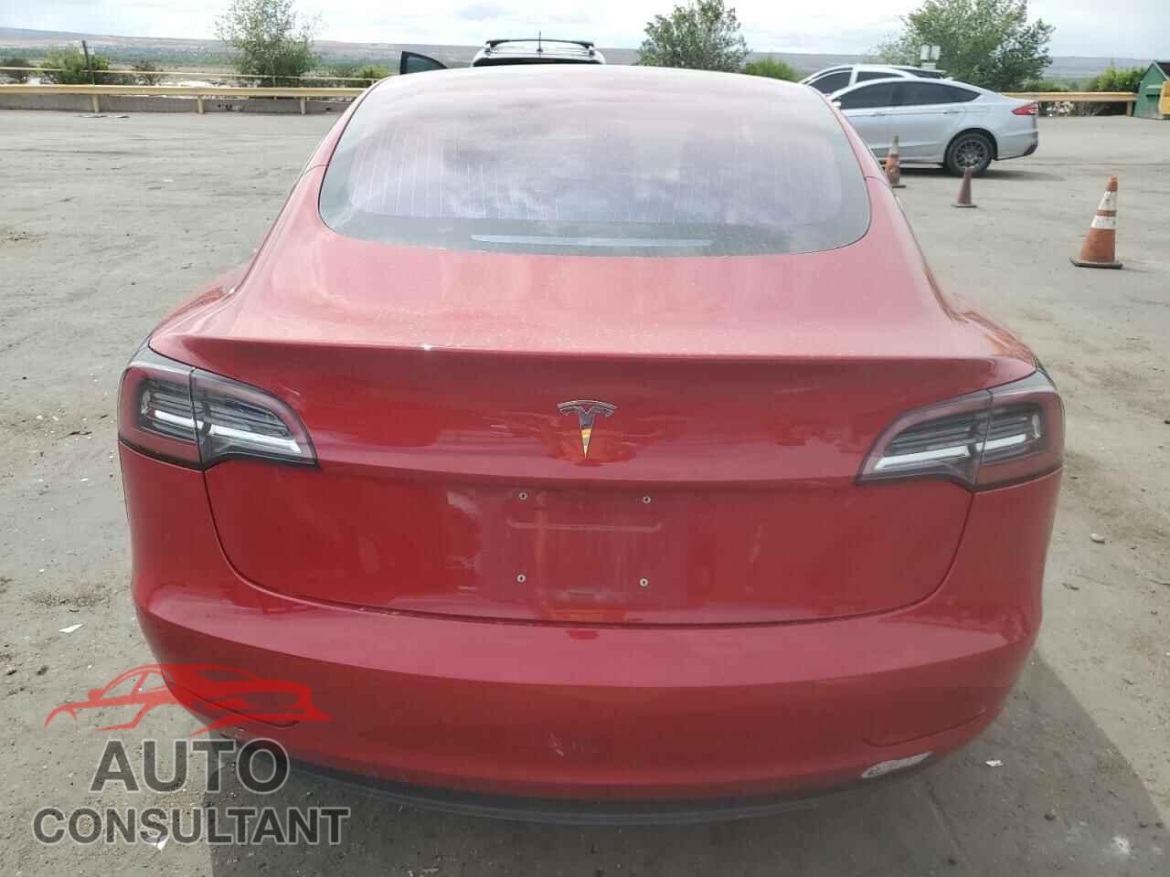 TESLA MODEL 3 2018 - 5YJ3E1EA1JF024428