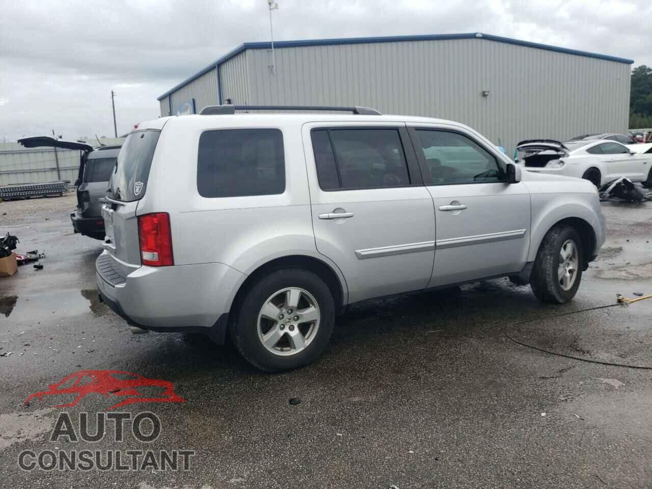 HONDA PILOT 2011 - 5FNYF3H71BB033923