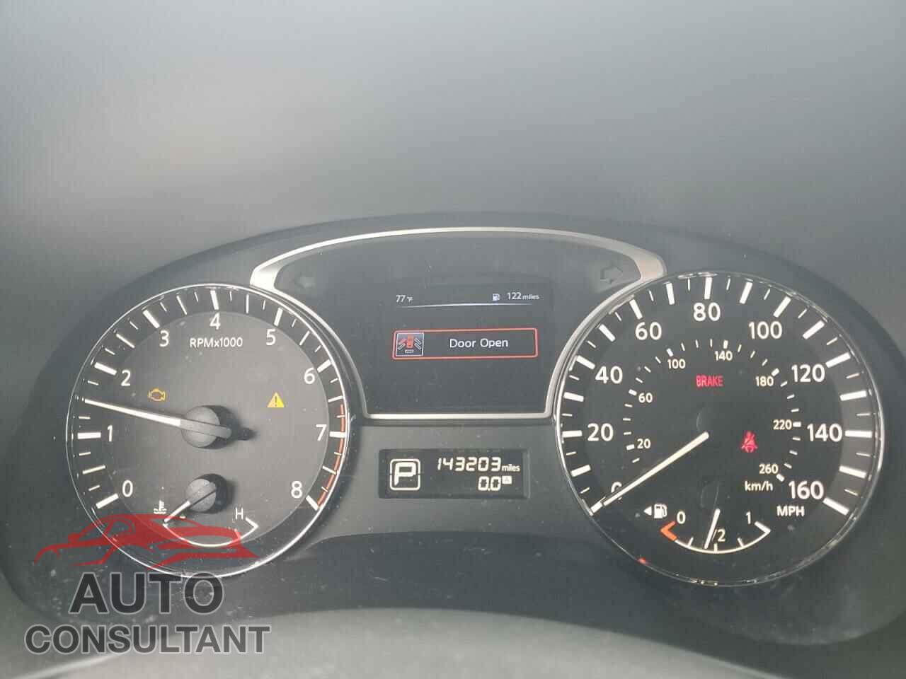 NISSAN PATHFINDER 2015 - 5N1AR2MN5FC615271
