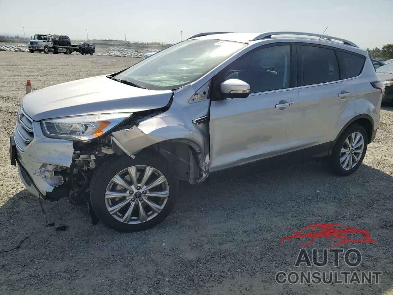 FORD ESCAPE 2017 - 1FMCU0J95HUA82967