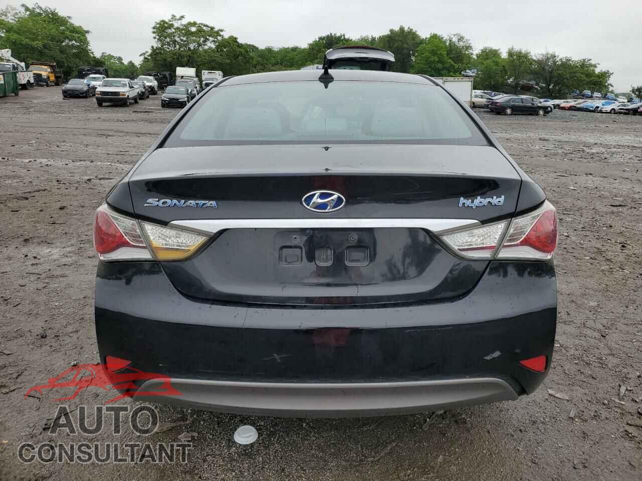 HYUNDAI SONATA 2013 - KMHEC4A40DA079106
