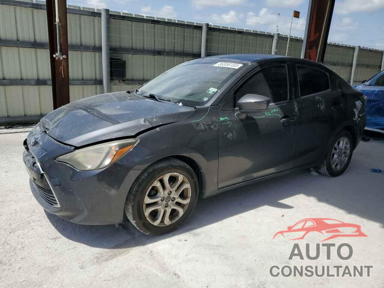 TOYOTA YARIS 2018 - 3MYDLBYV0JY319413