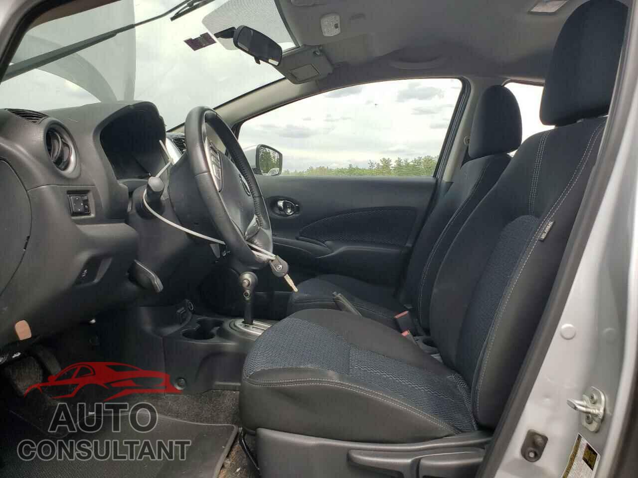 NISSAN VERSA 2017 - 3N1CE2CP0HL379957