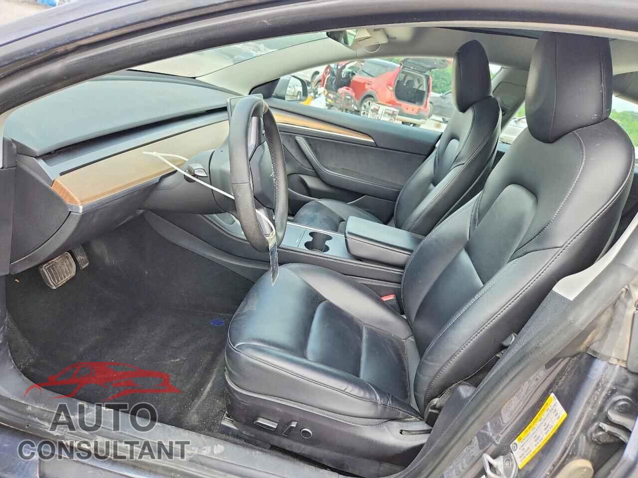 TESLA MODEL 3 2022 - 5YJ3E1EA4NF332876