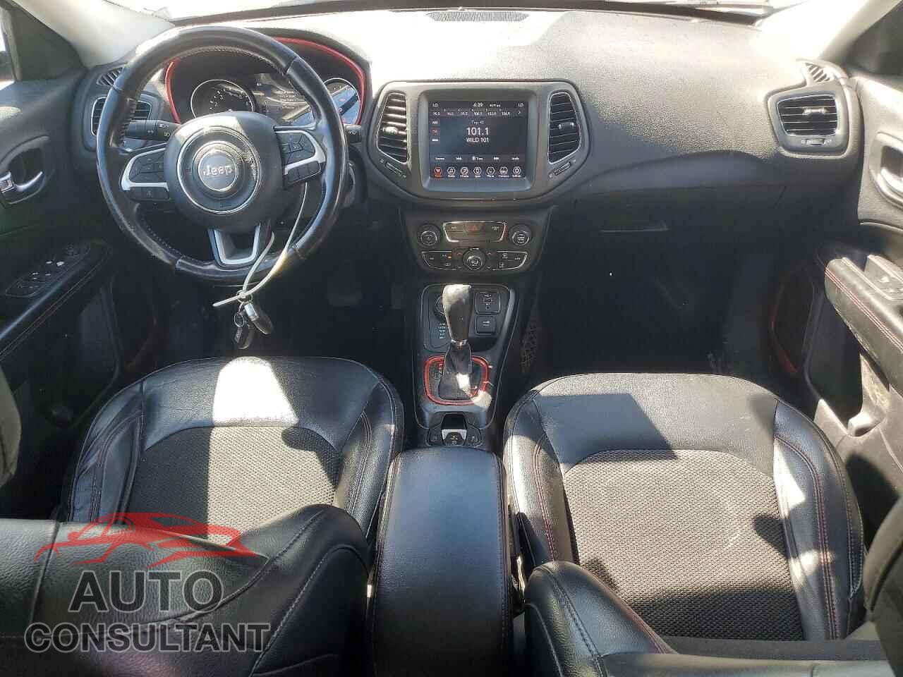 JEEP COMPASS 2020 - 3C4NJDDB1LT170736