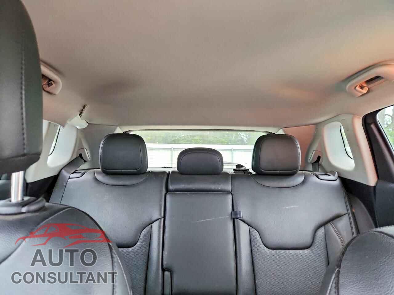 JEEP COMPASS 2021 - 3C4NJDCB2MT558917