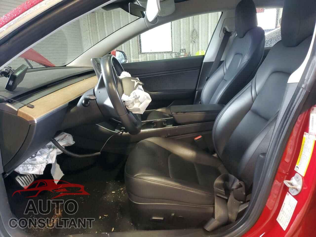 TESLA MODEL 3 2018 - 5YJ3E1EB7JF181017