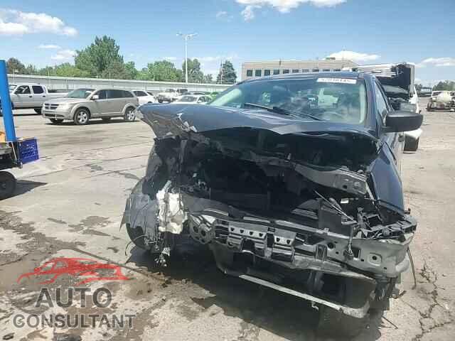 FORD FOCUS 2017 - 1FADP3E28HL254385