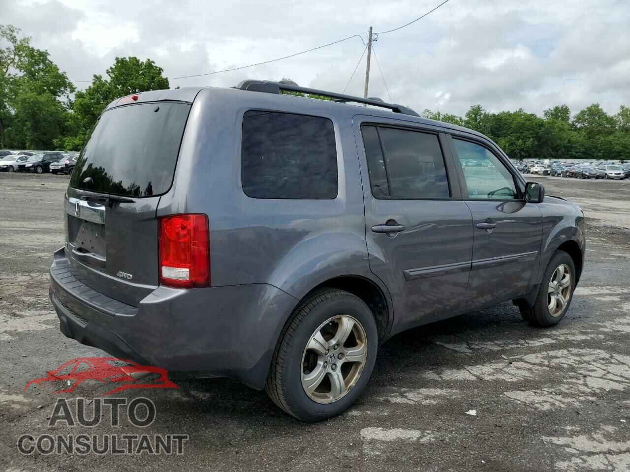 HONDA PILOT 2015 - 5FNYF4H74FB016965