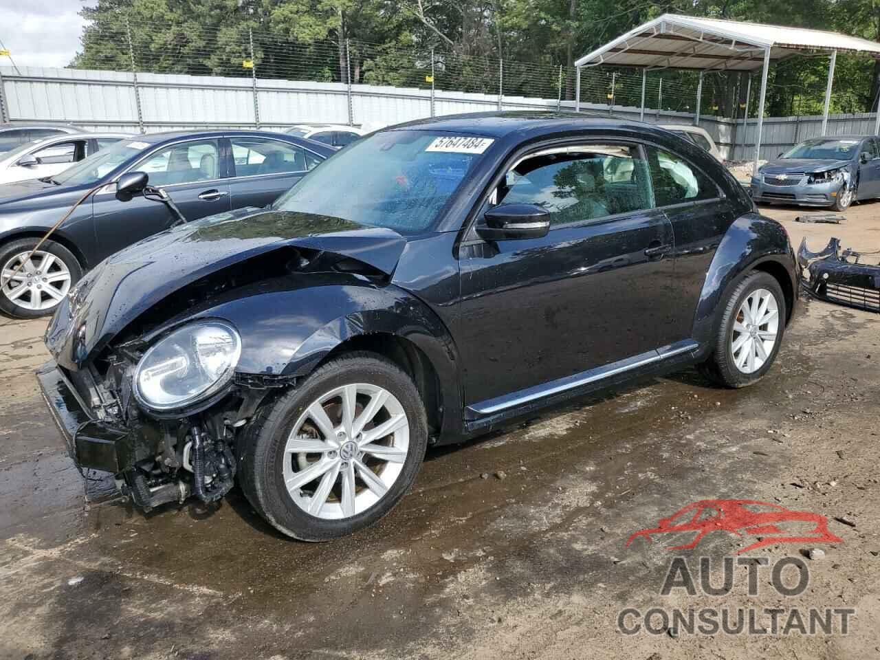 VOLKSWAGEN BEETLE 2018 - 3VWFD7AT3JM708691