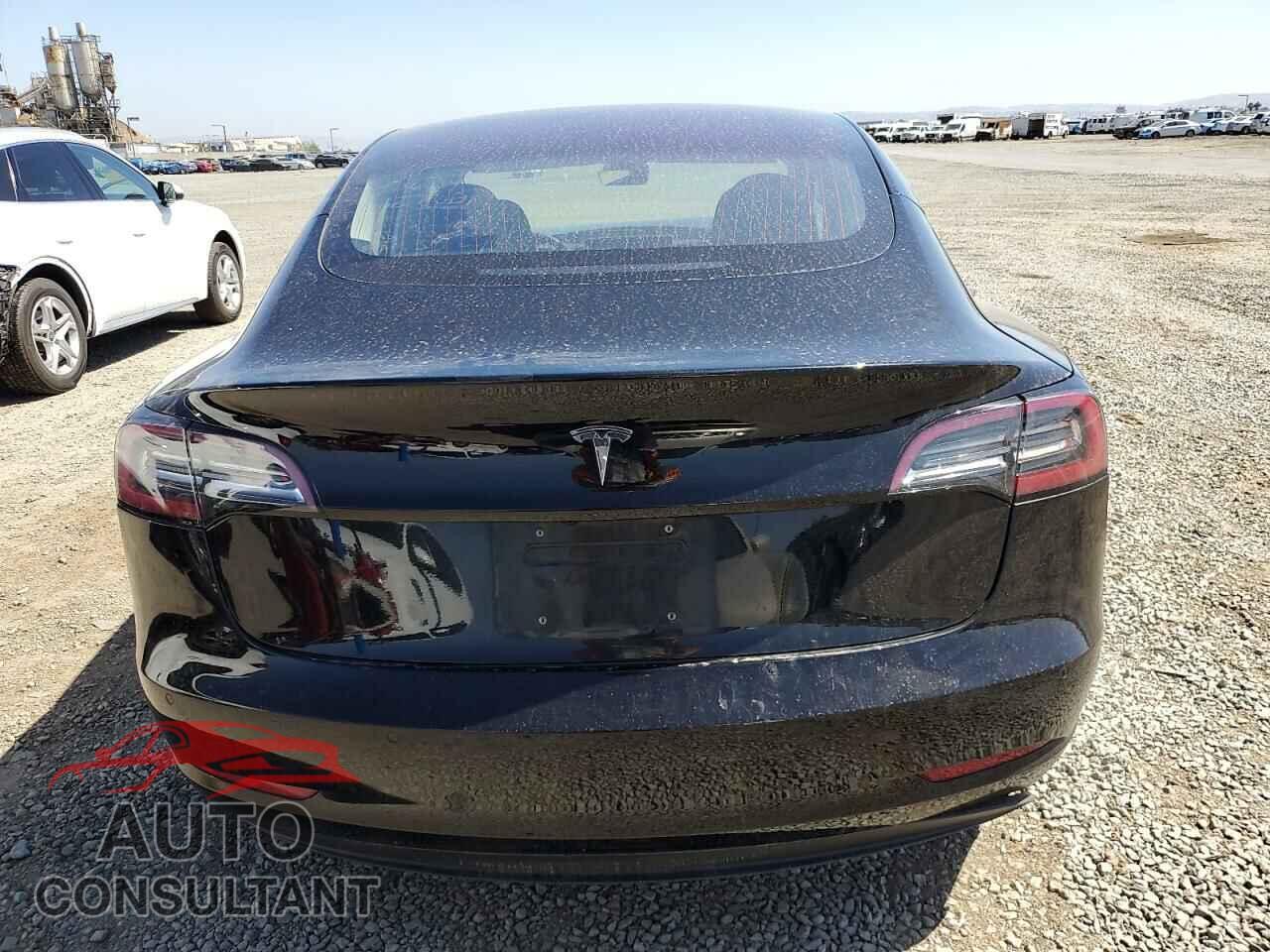 TESLA MODEL 3 2018 - 5YJ3E1EA3JF175948