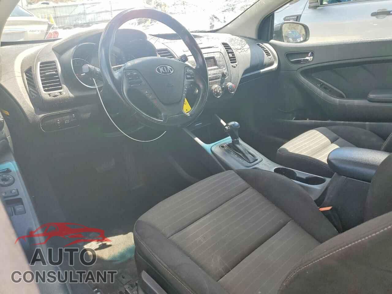 KIA FORTE 2015 - KNAFX6A80F5405572