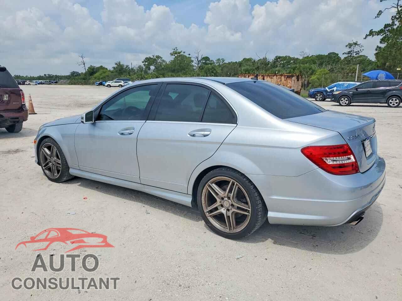 MERCEDES-BENZ C-CLASS 2014 - WDDGF4HBXEA957897