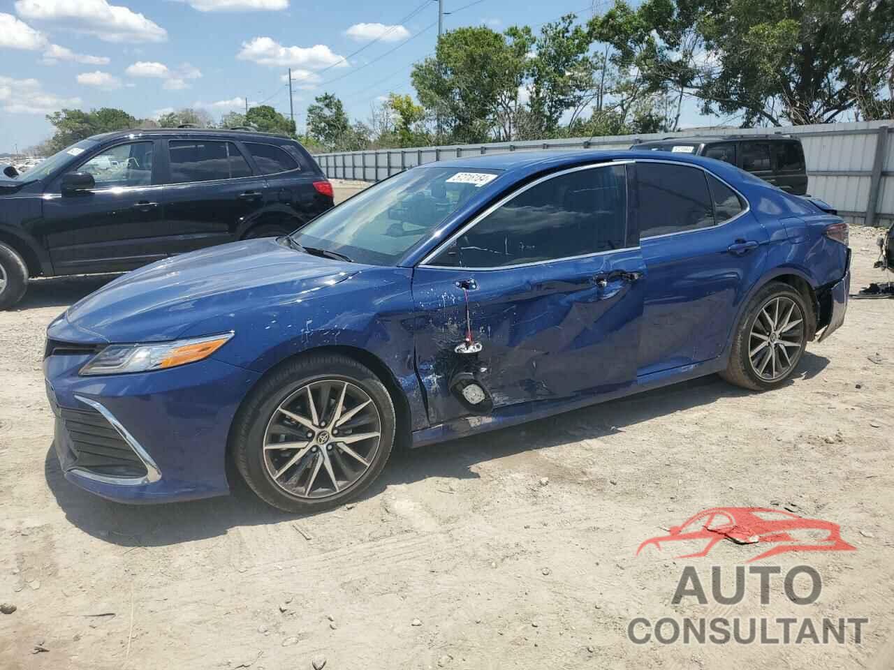 TOYOTA CAMRY 2023 - 4T1F11AK8PU161837