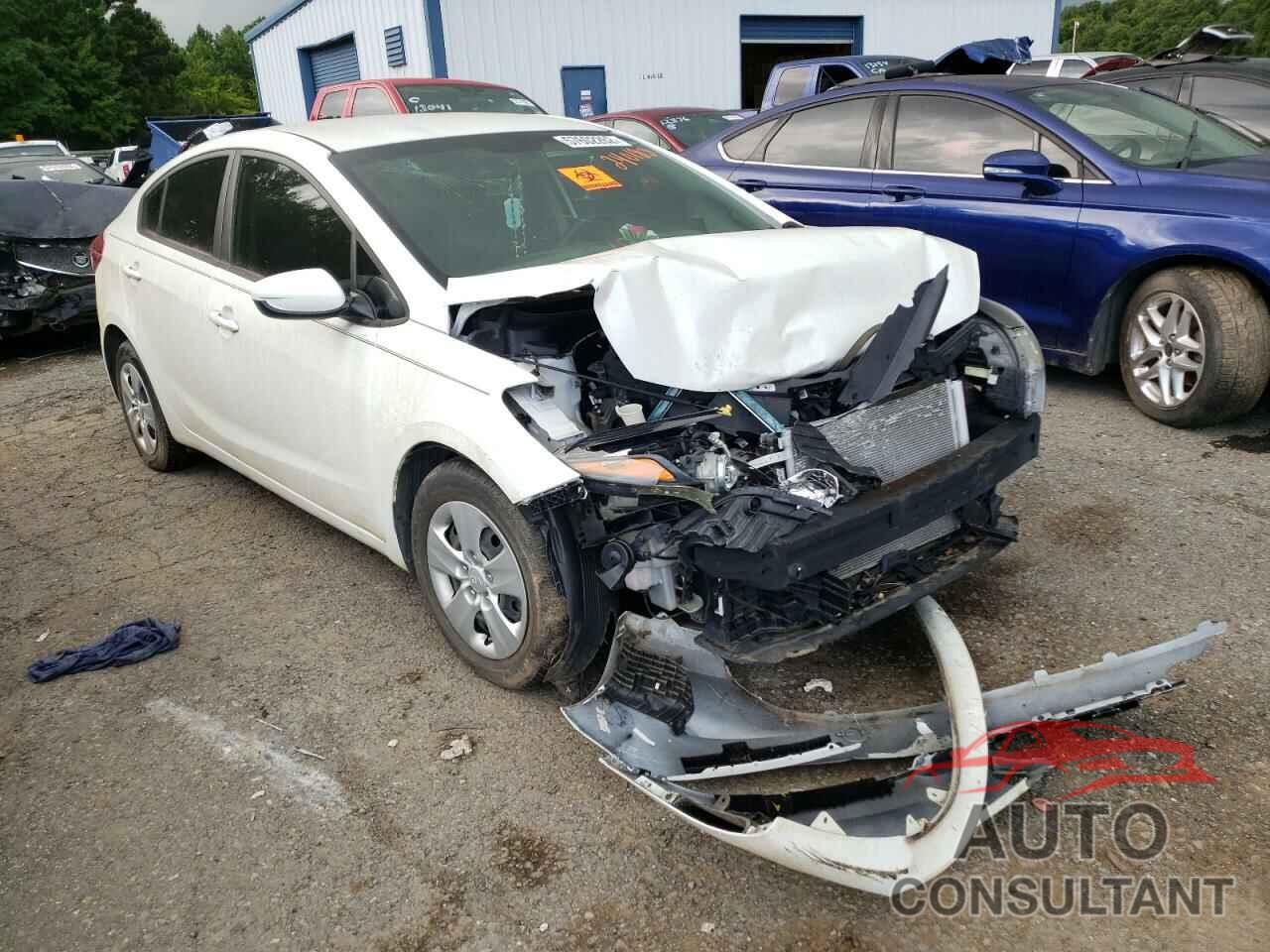 KIA FORTE 2018 - 3KPFK4A74JE240183