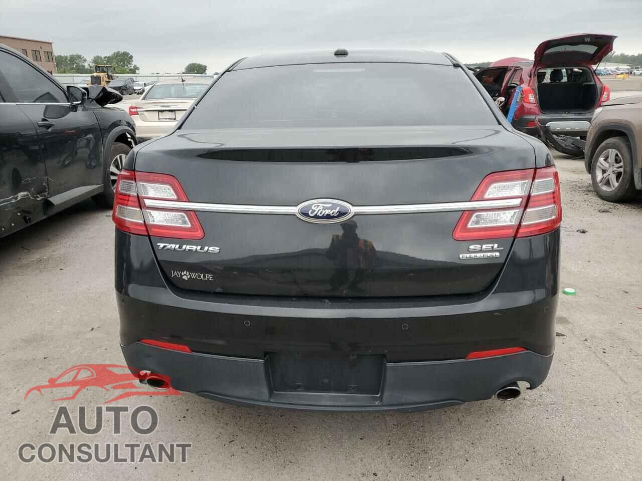 FORD TAURUS 2013 - 1FAHP2E83DG207848