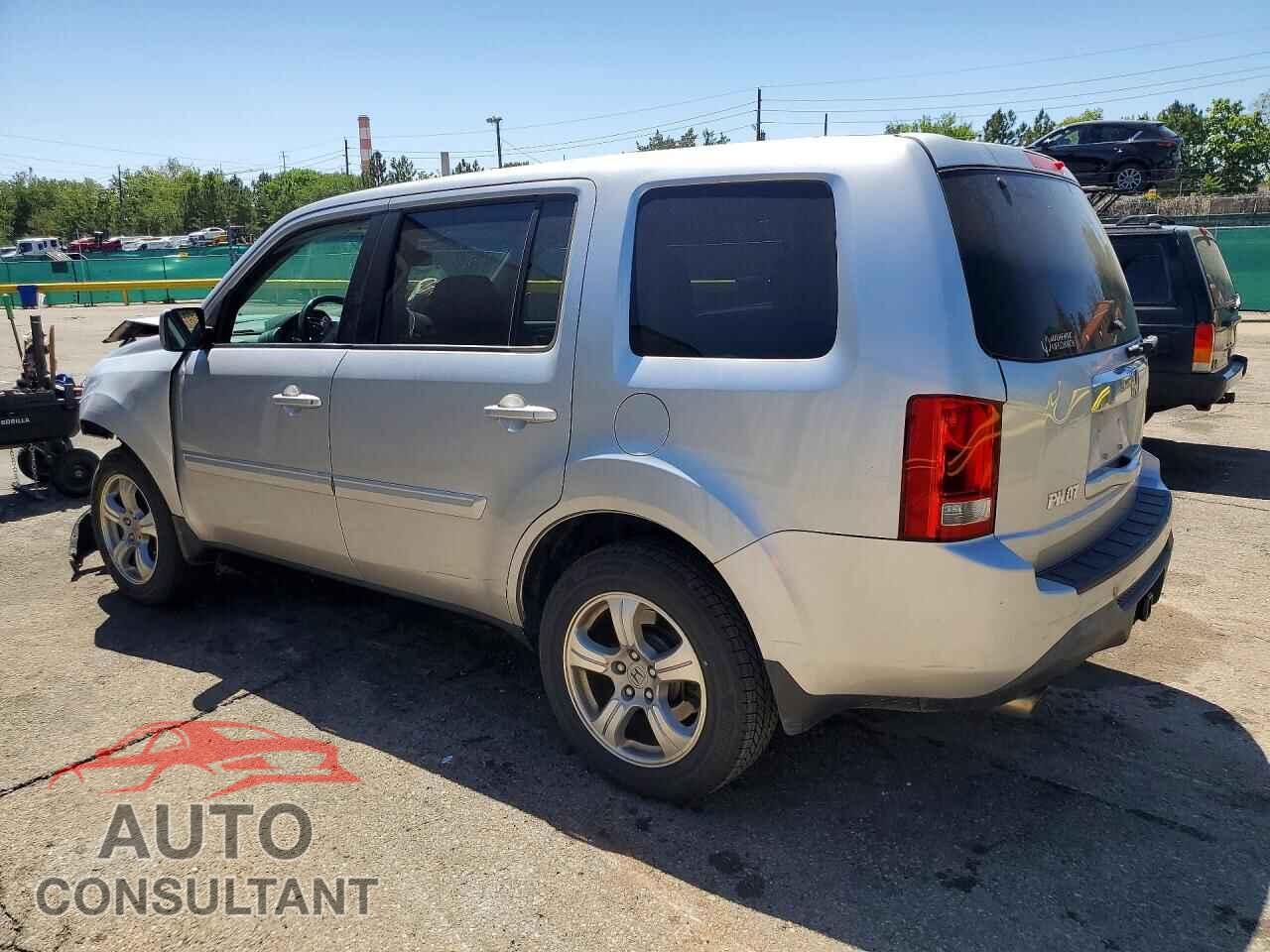 HONDA PILOT 2013 - 5FNYF4H56DB068321