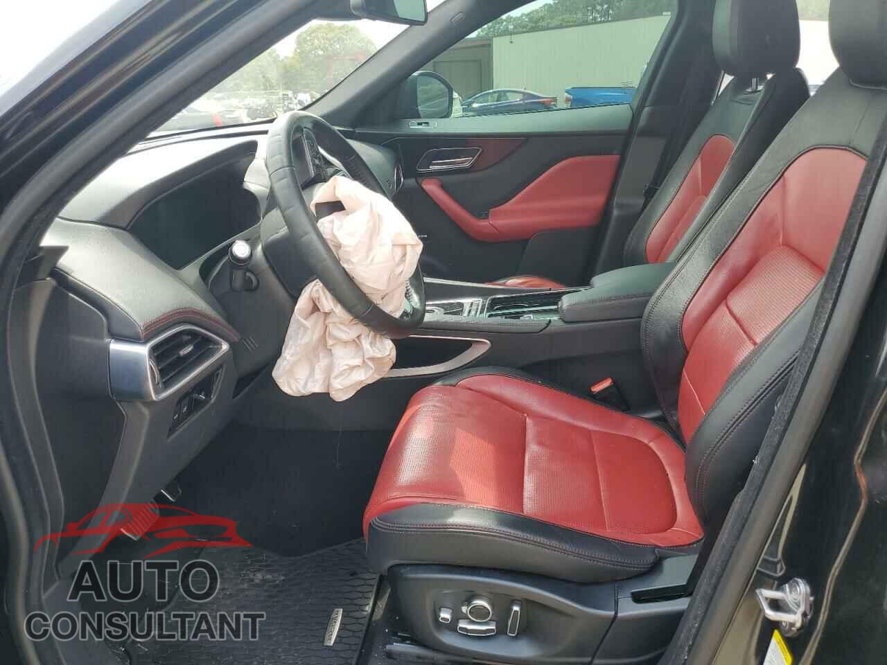 JAGUAR F-PACE 2018 - SADCL2FX7JA321392
