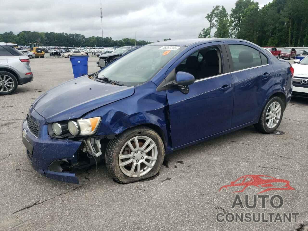 CHEVROLET SONIC 2014 - 1G1JC5SH2E4104364