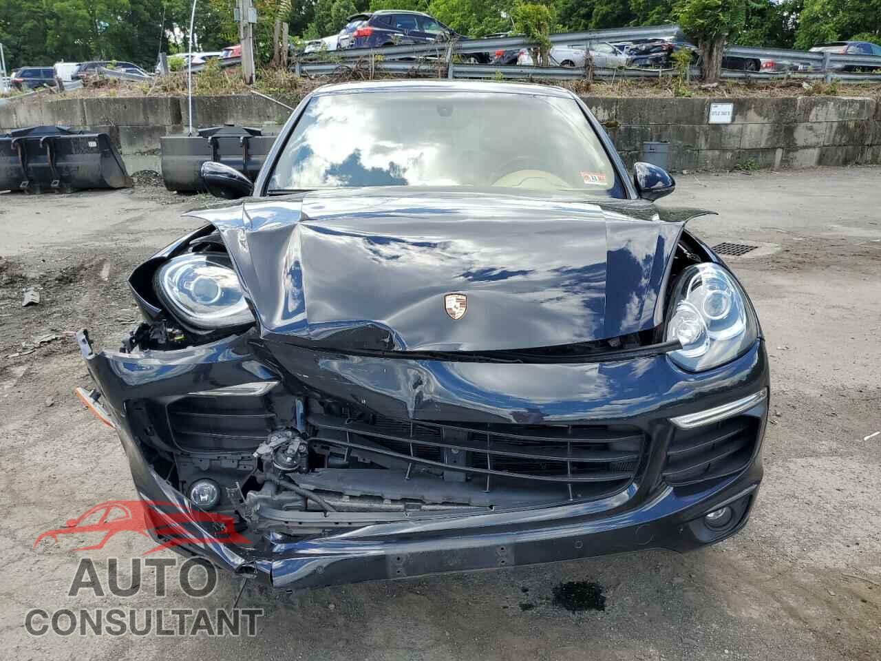 PORSCHE CAYENNE 2016 - WP1AA2A25GKA09111