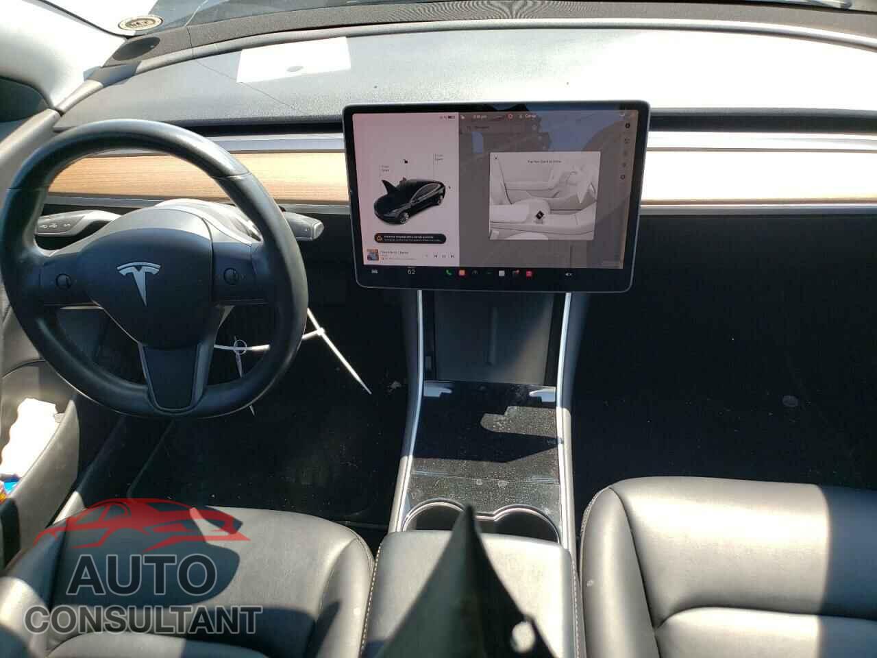 TESLA MODEL 3 2018 - 5YJ3E1EA7JF060298