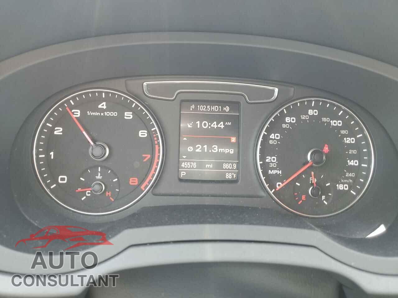AUDI Q3 2017 - WA1JCCFS2HR008897