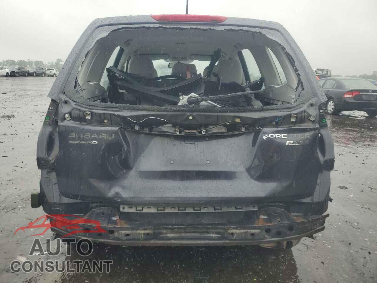 SUBARU FORESTER 2015 - JF2SJAAC9FH815717