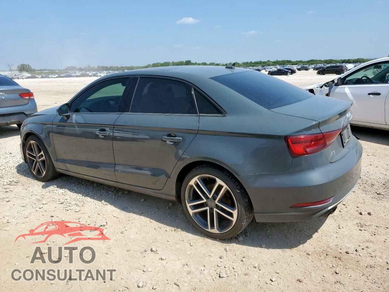 AUDI A3 2018 - WAUAUGFF3J1018689
