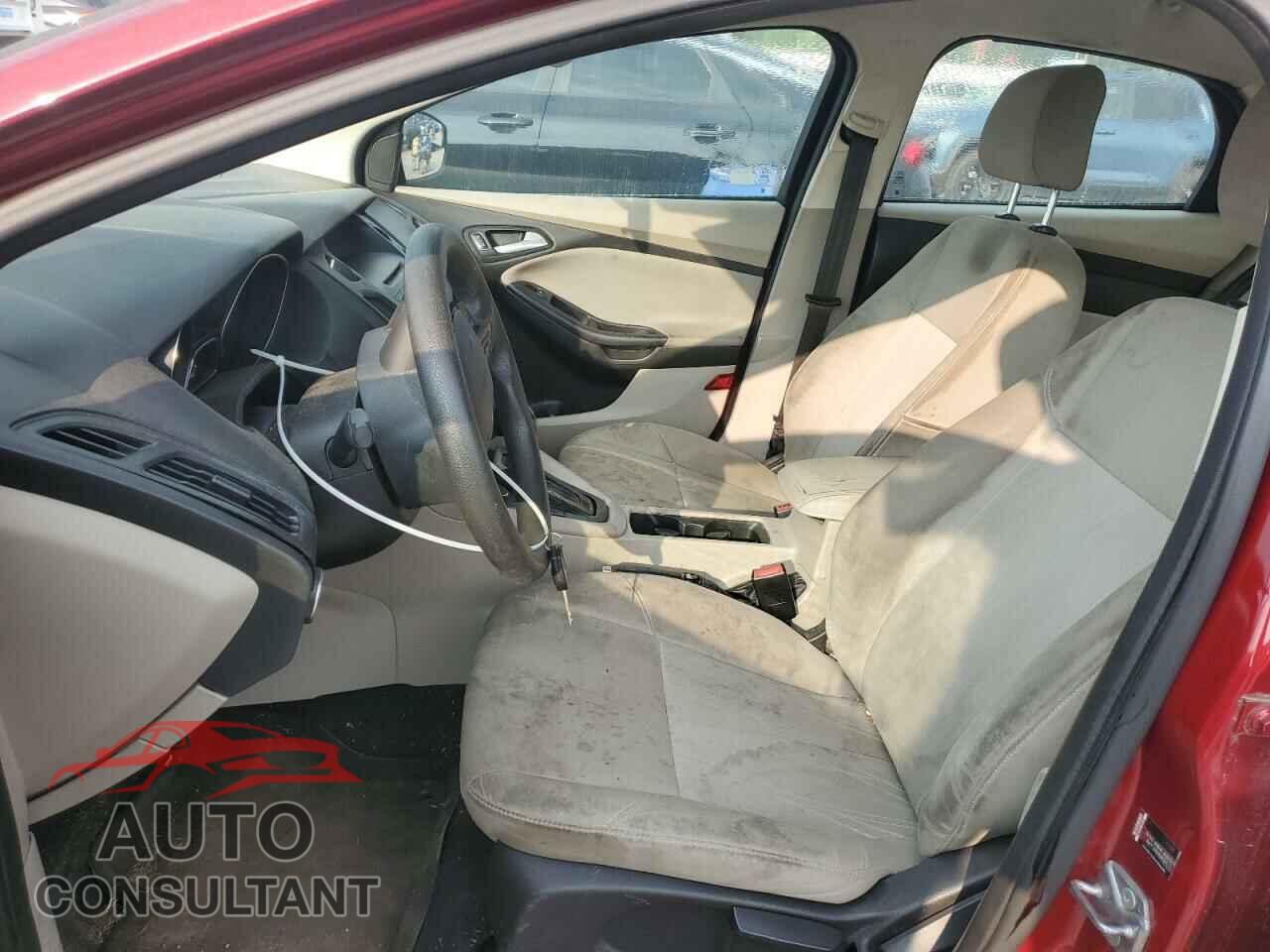 FORD FOCUS 2015 - 1FADP3F28FL365322