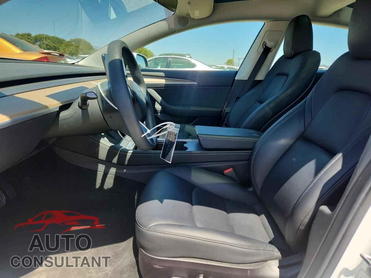 TESLA MODEL 3 2023 - 5YJ3E1EA5PF605469