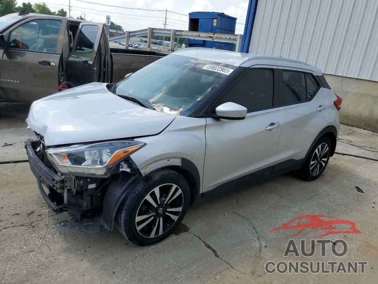 NISSAN KICKS 2018 - 3N1CP5CU0JL543585