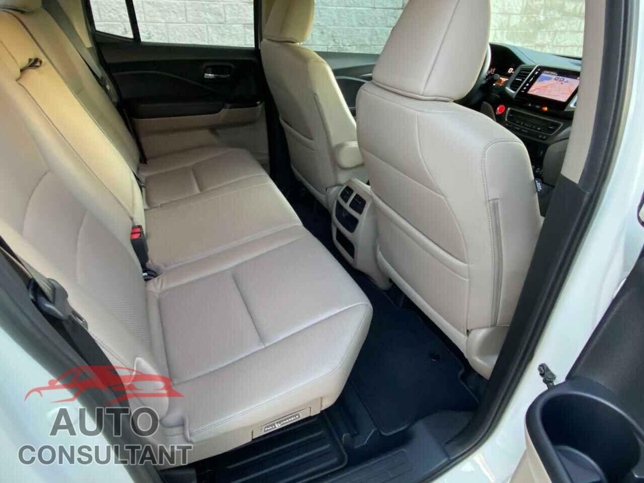 HONDA RIDGELINE 2017 - 5FPYK2F61HB008763