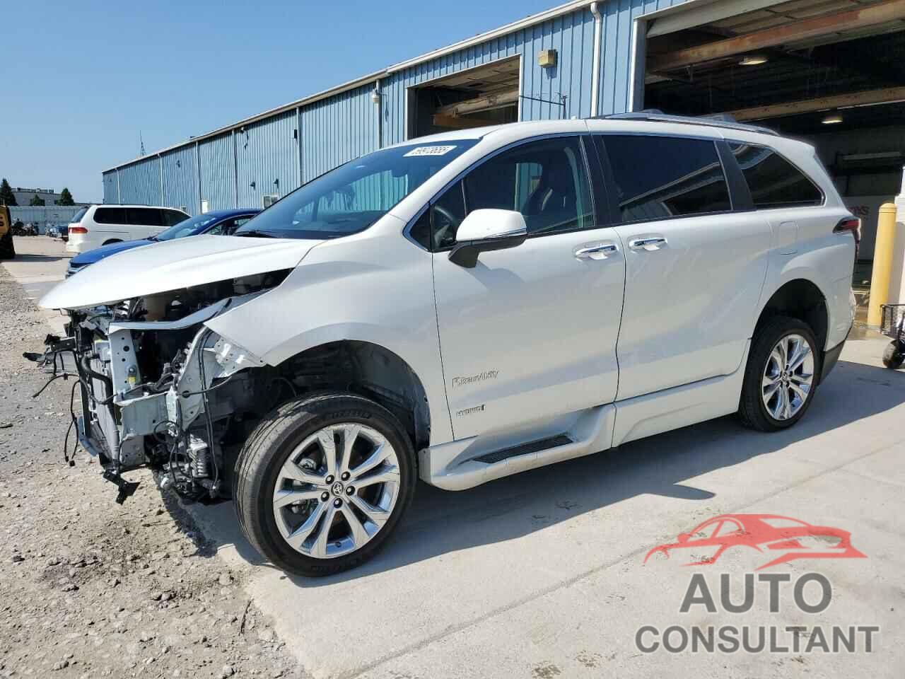 TOYOTA SIENNA 2021 - 5TDERKEC1MS003969
