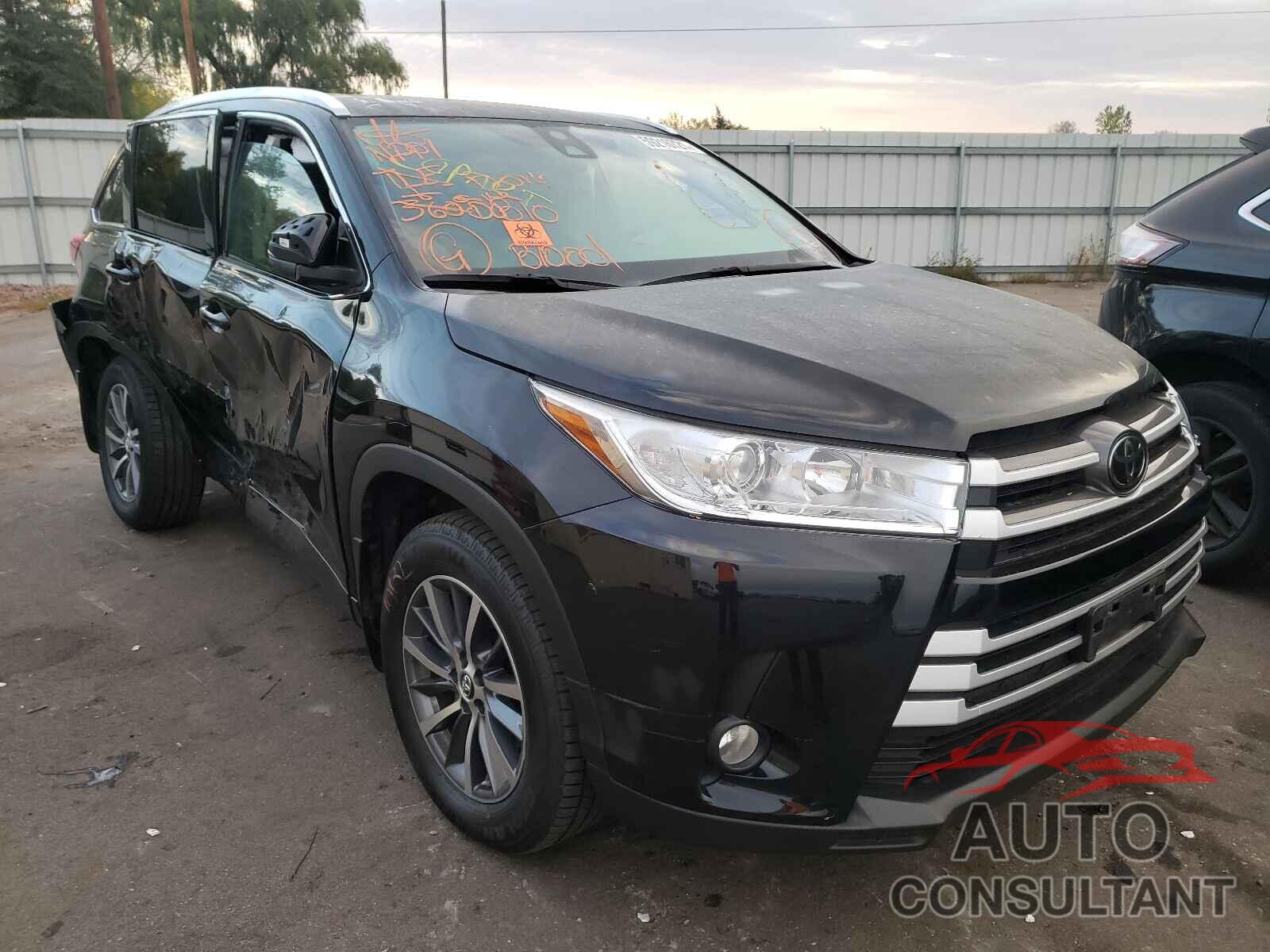 TOYOTA HIGHLANDER 2018 - 5TDJZRFH2JS554585