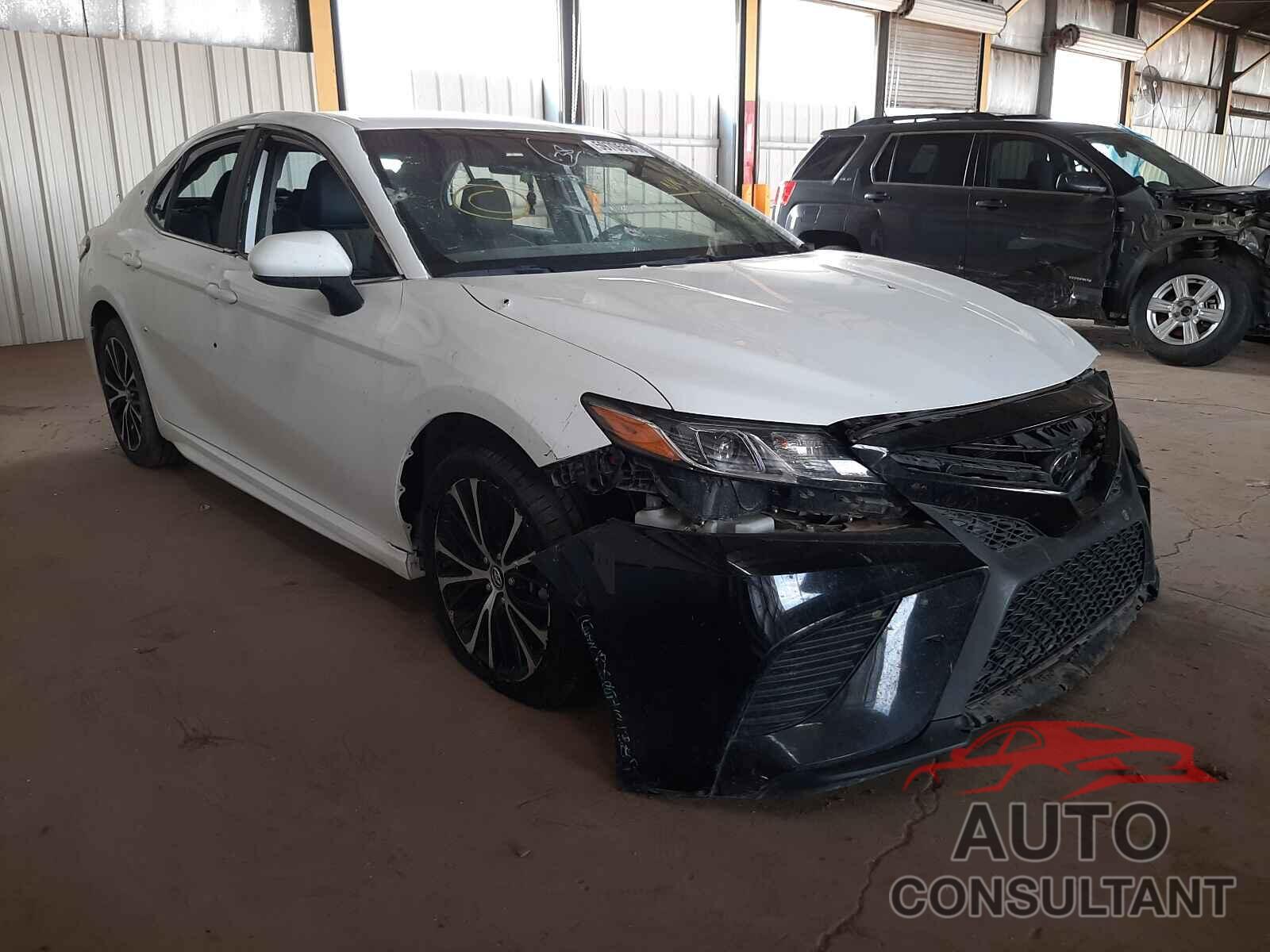 TOYOTA CAMRY 2020 - 4T1G11AK3LU323758