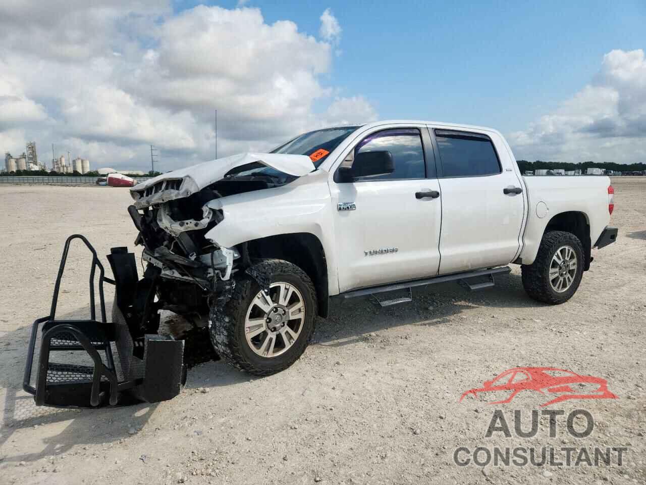 TOYOTA TUNDRA 2016 - 5TFDW5F18GX576529