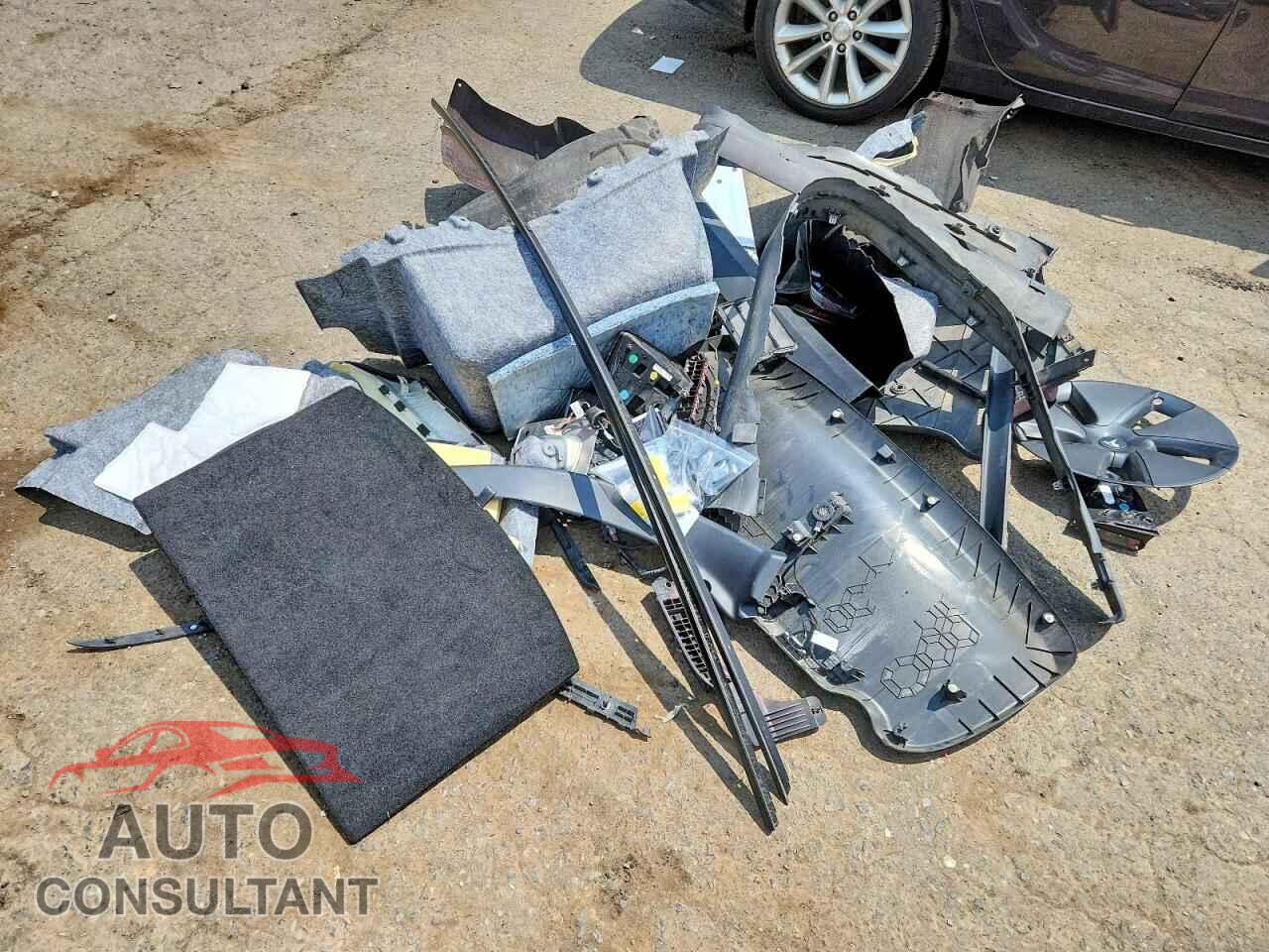 TESLA MODEL 3 2021 - 5YJ3E1EA9MF982107