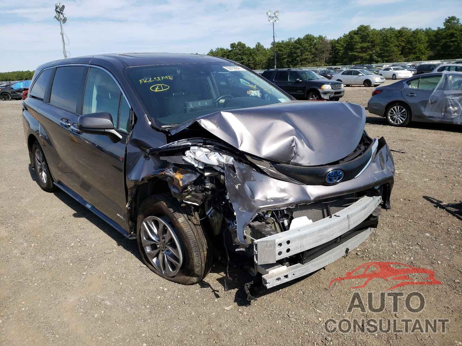 TOYOTA SIENNA 2021 - 5TDYRKEC7MS028629