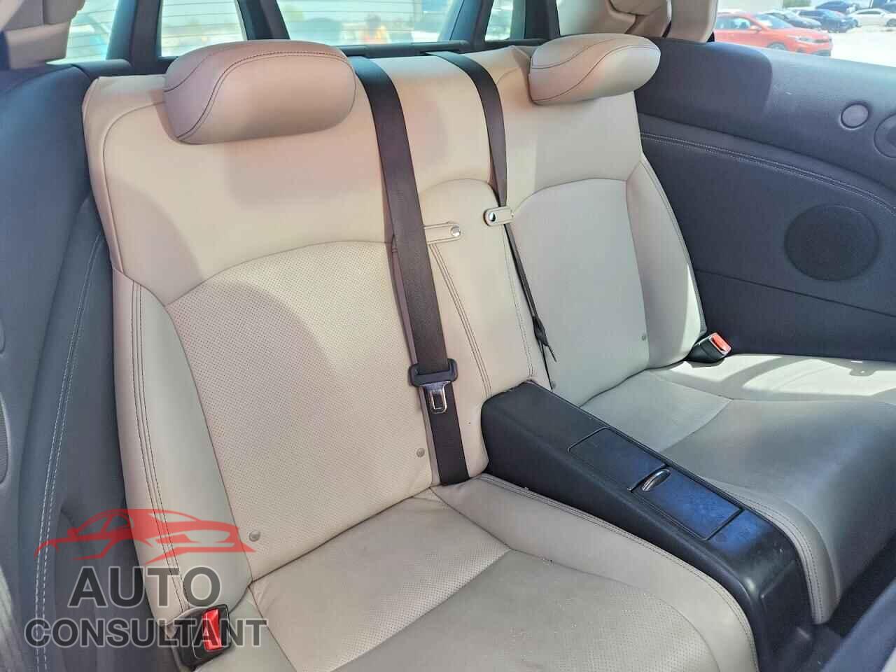 LEXUS IS 2012 - JTHFF2C21C2522886