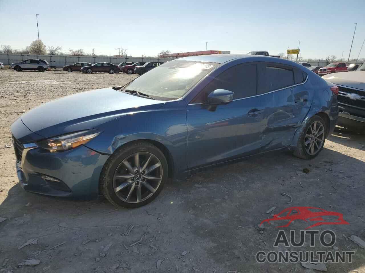 MAZDA 3 2018 - 3MZBN1V36JM242211