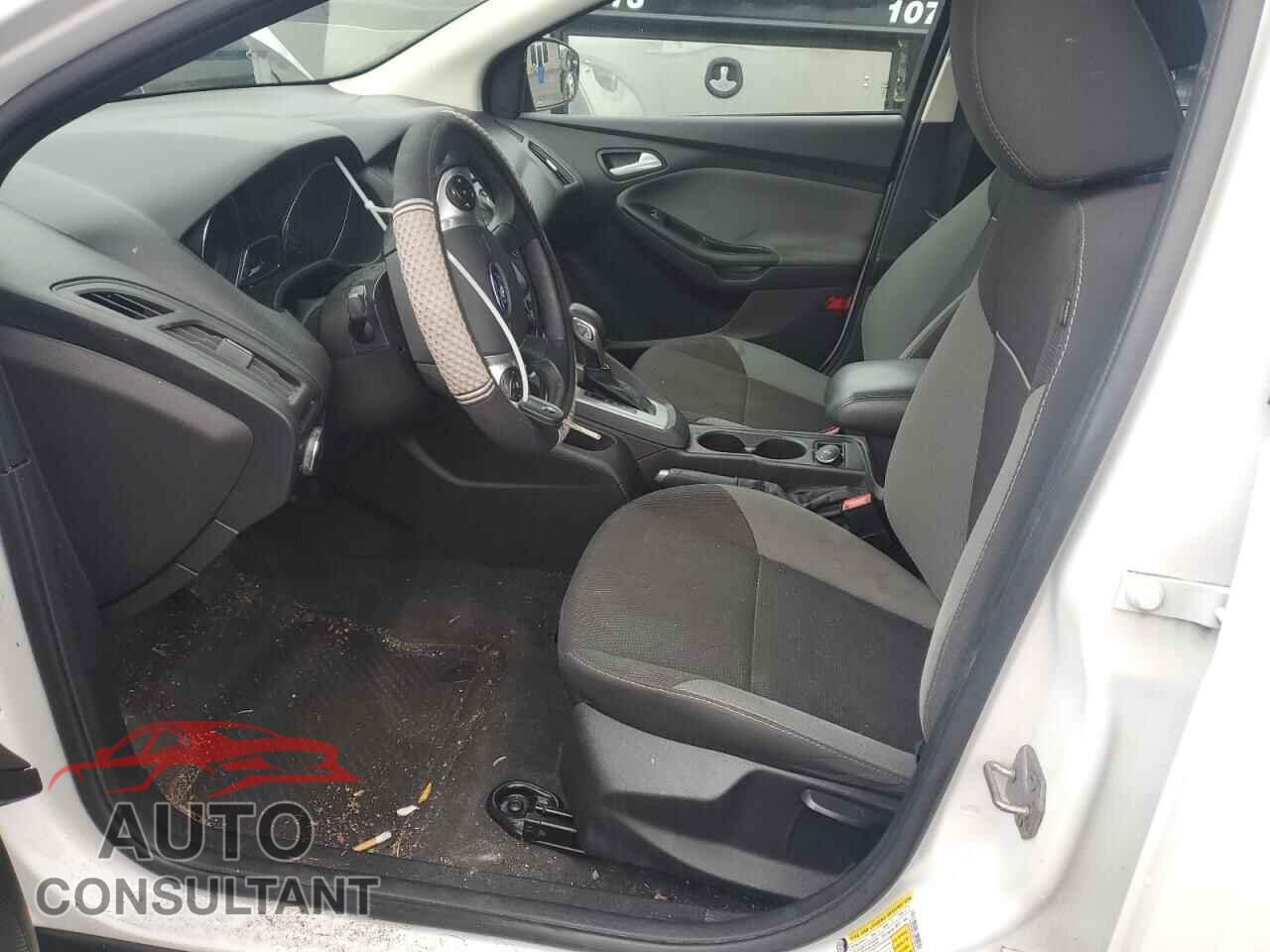 FORD FOCUS 2014 - 1FADP3K25EL144815