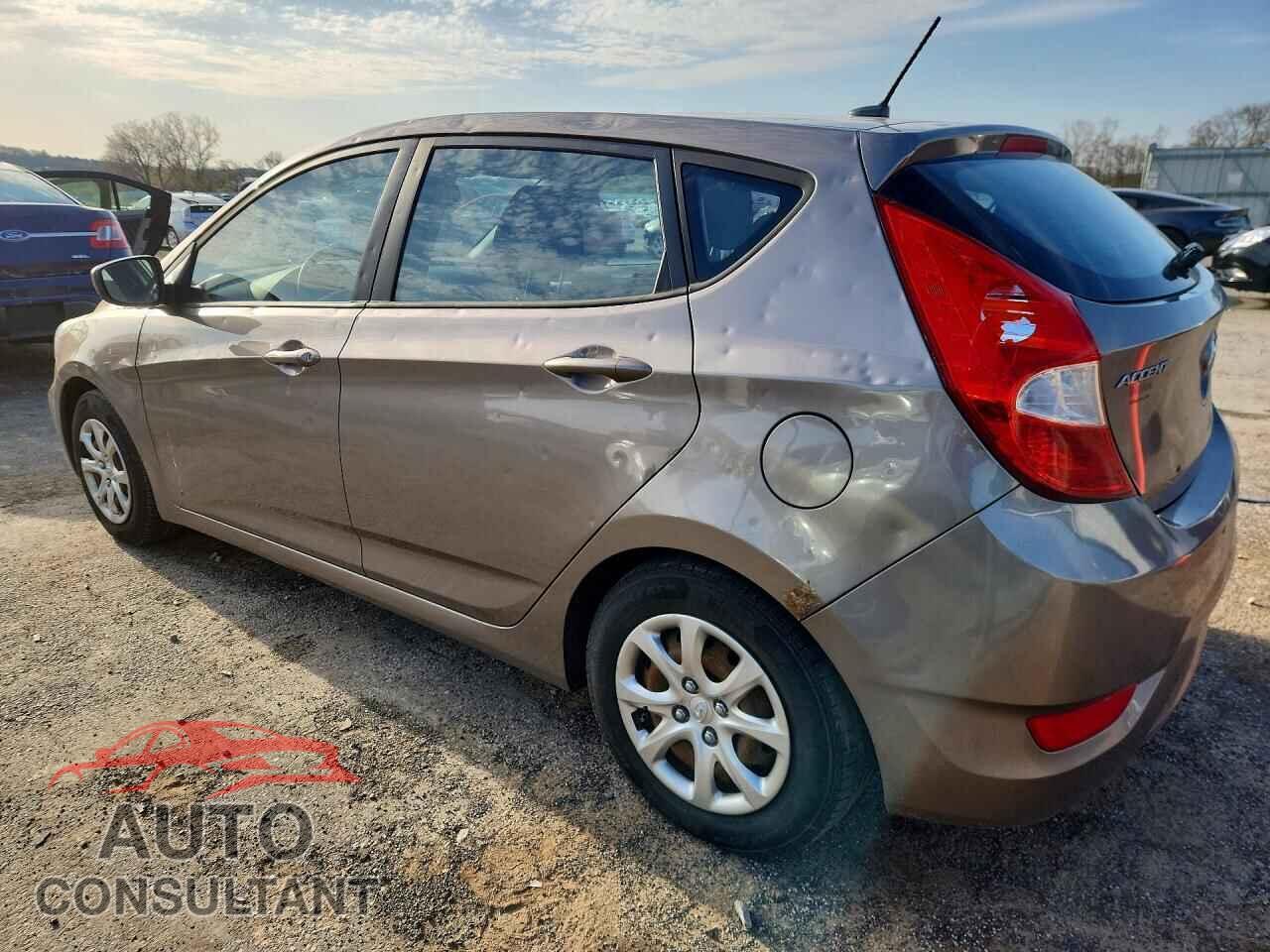 HYUNDAI ACCENT 2013 - KMHCT5AE2DU088149