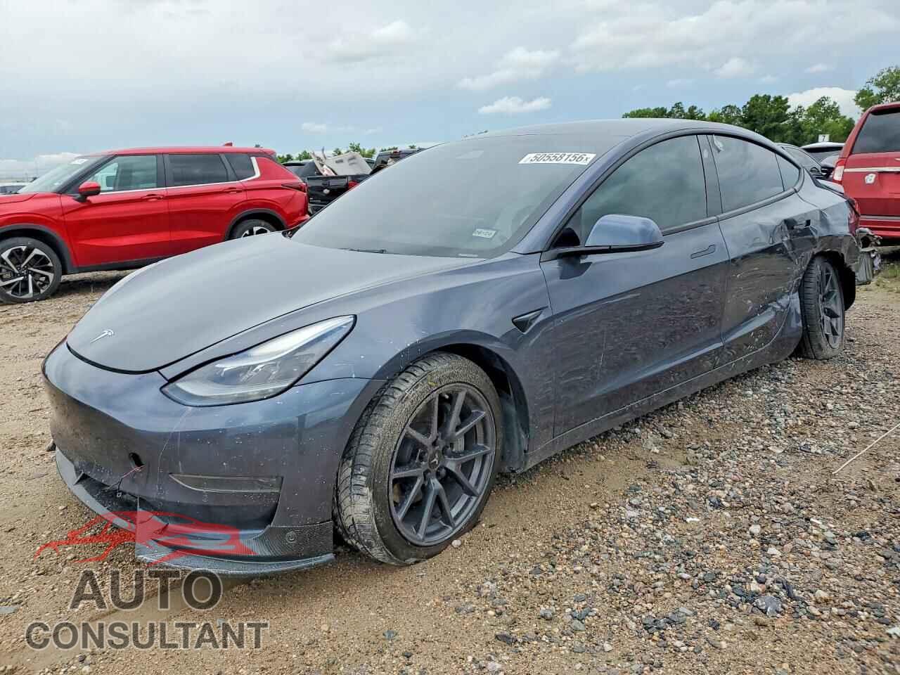 TESLA MODEL 3 2021 - 5YJ3E1EA9MF096059