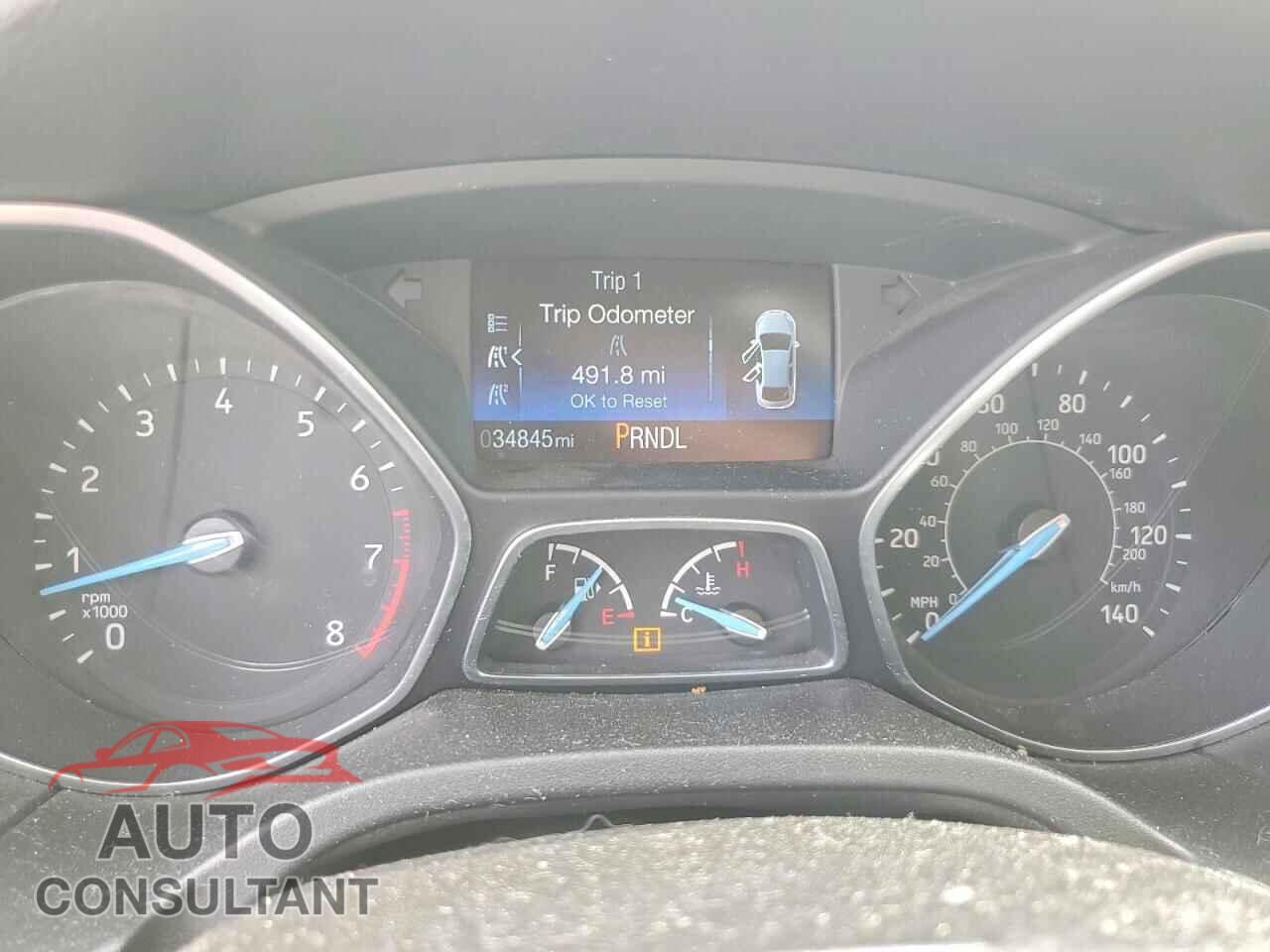 FORD FOCUS 2015 - 1FADP3E26FL292971